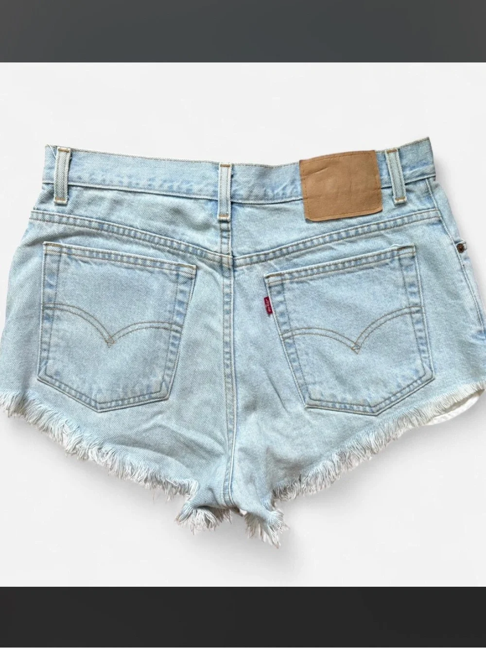 Levis very light